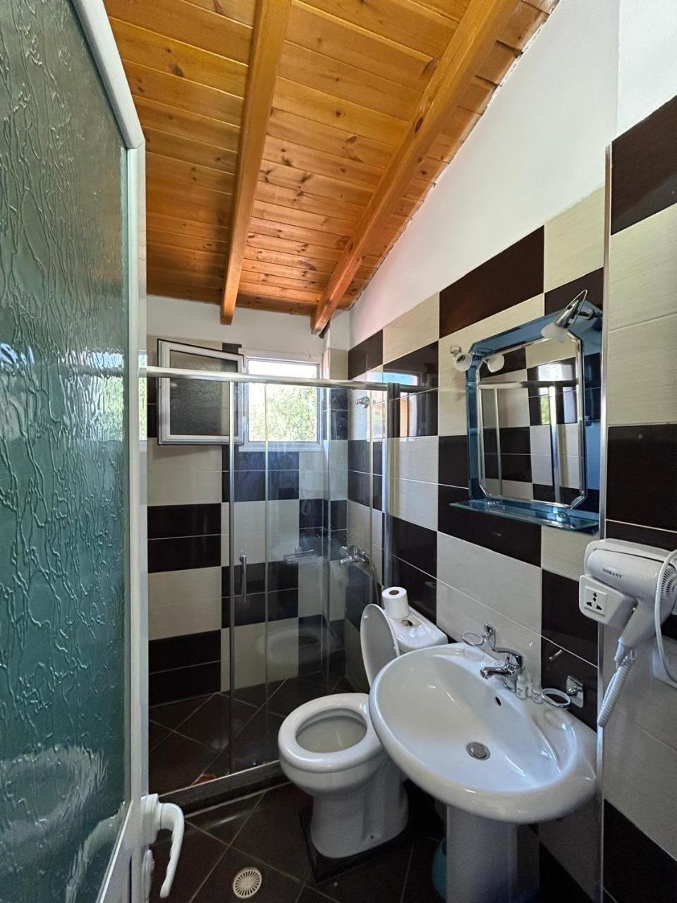 Caushi Apartments Ksamil Exterior foto